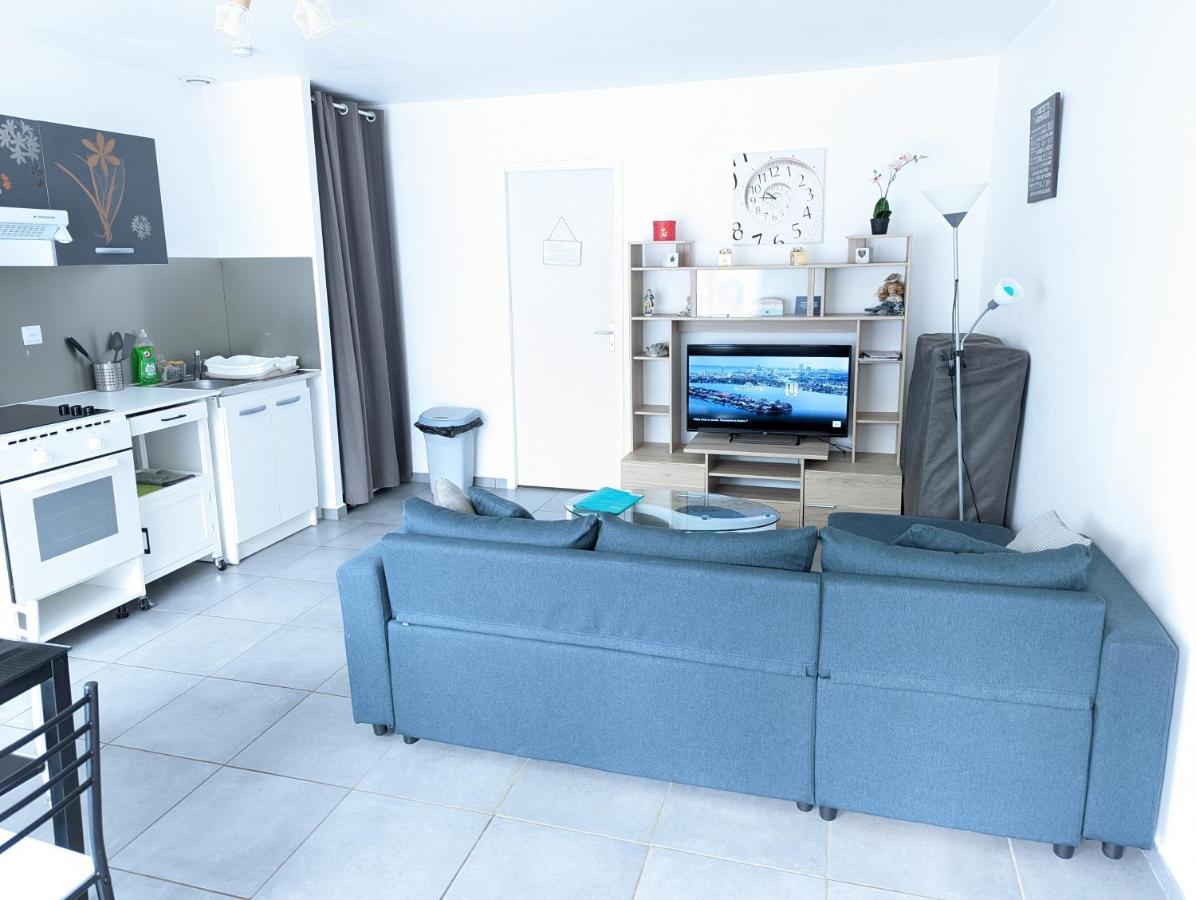 Bel Appartement T2 Climatise Avec Piscine Poitiers-Futuroscope-Creps De Poitiers Vouneuil-sous-Biard Esterno foto