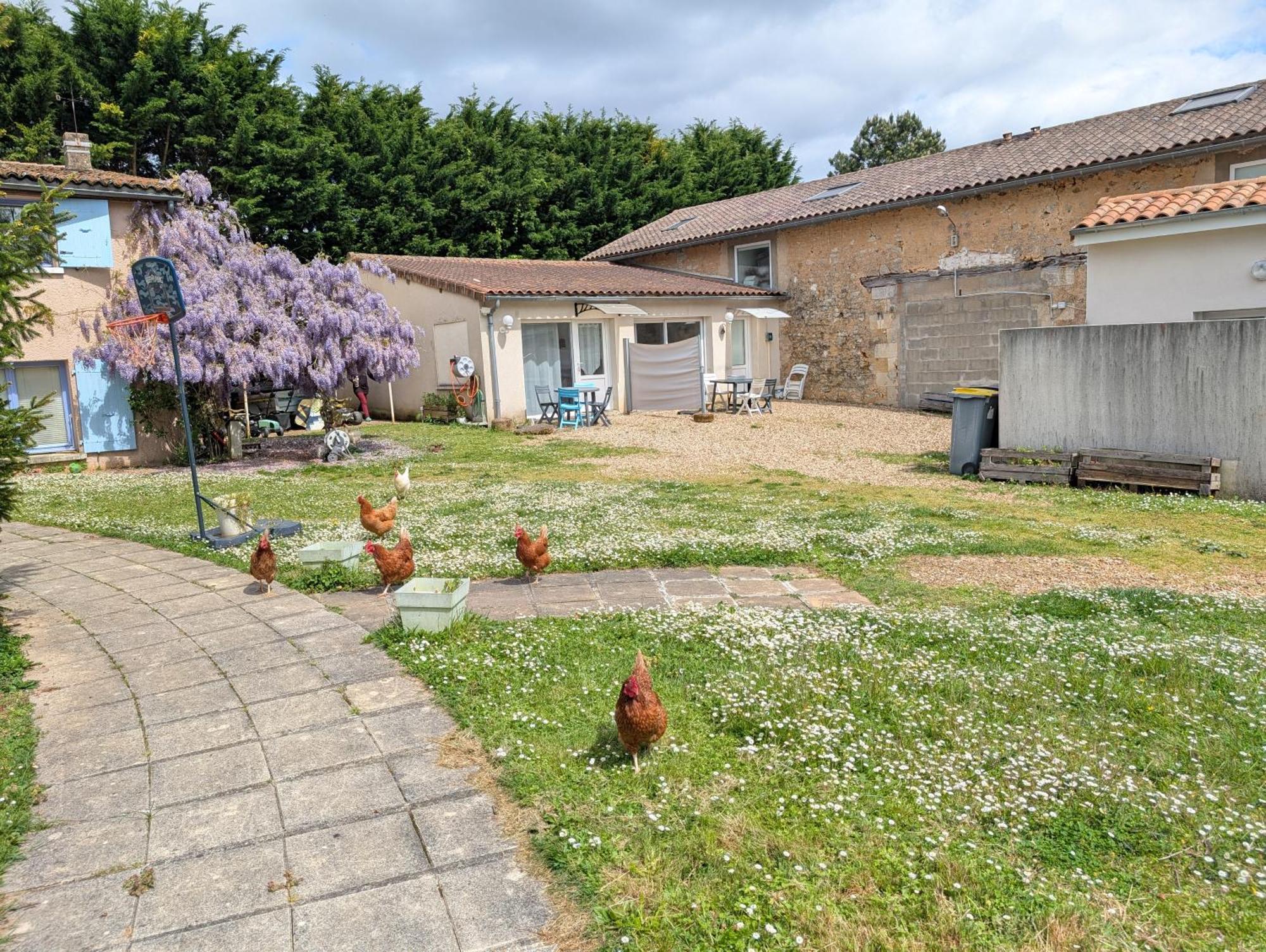 Bel Appartement T2 Climatise Avec Piscine Poitiers-Futuroscope-Creps De Poitiers Vouneuil-sous-Biard Esterno foto